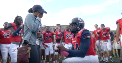 Samford University Football Player Proposed To College Sweetheart With Help From His Team (And It’s So Cute!)